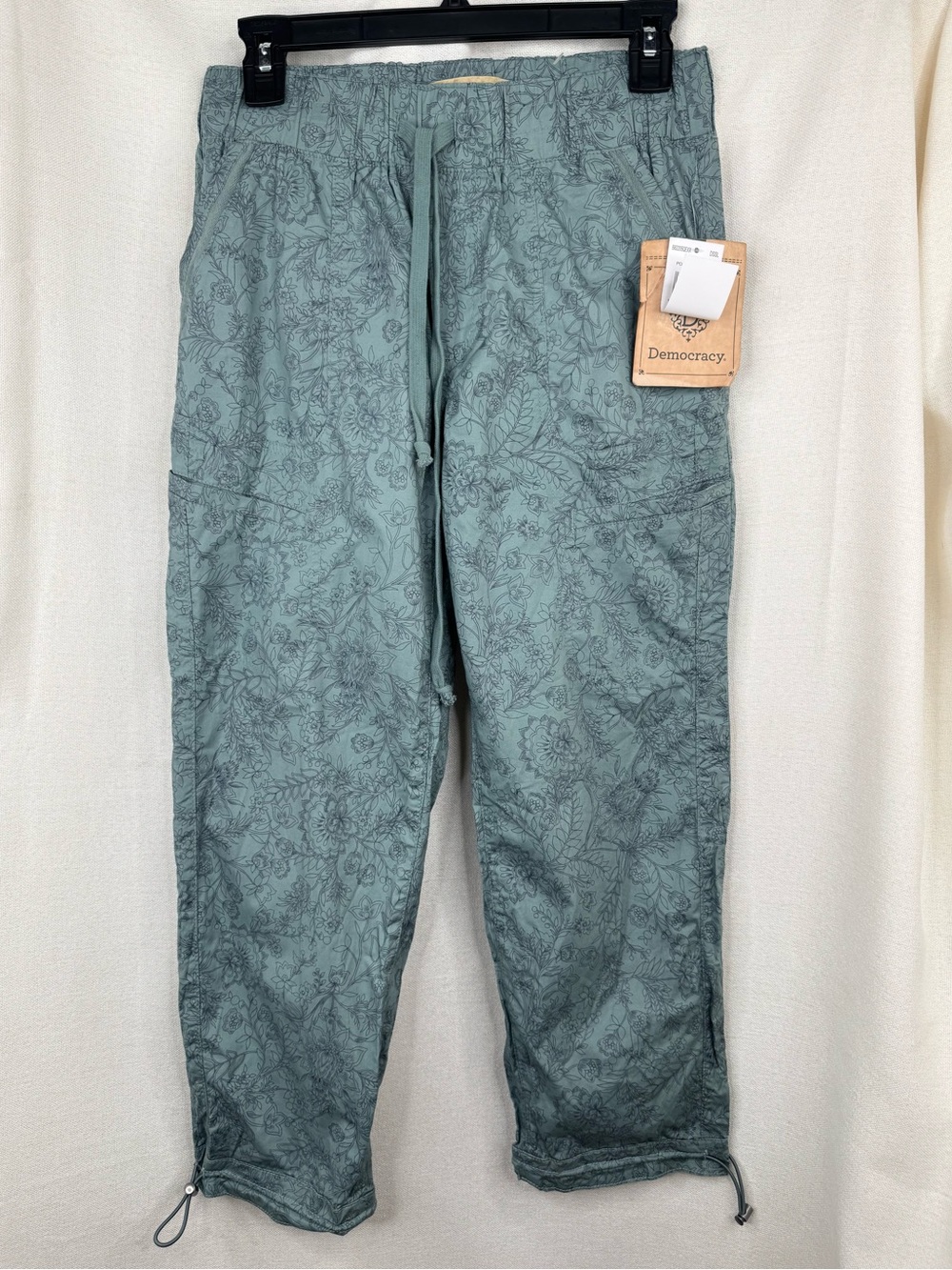 Democracy Cargo Jogger Pants Womens Size 2 Green Floral Print Pull-On - Picture 1 of 9